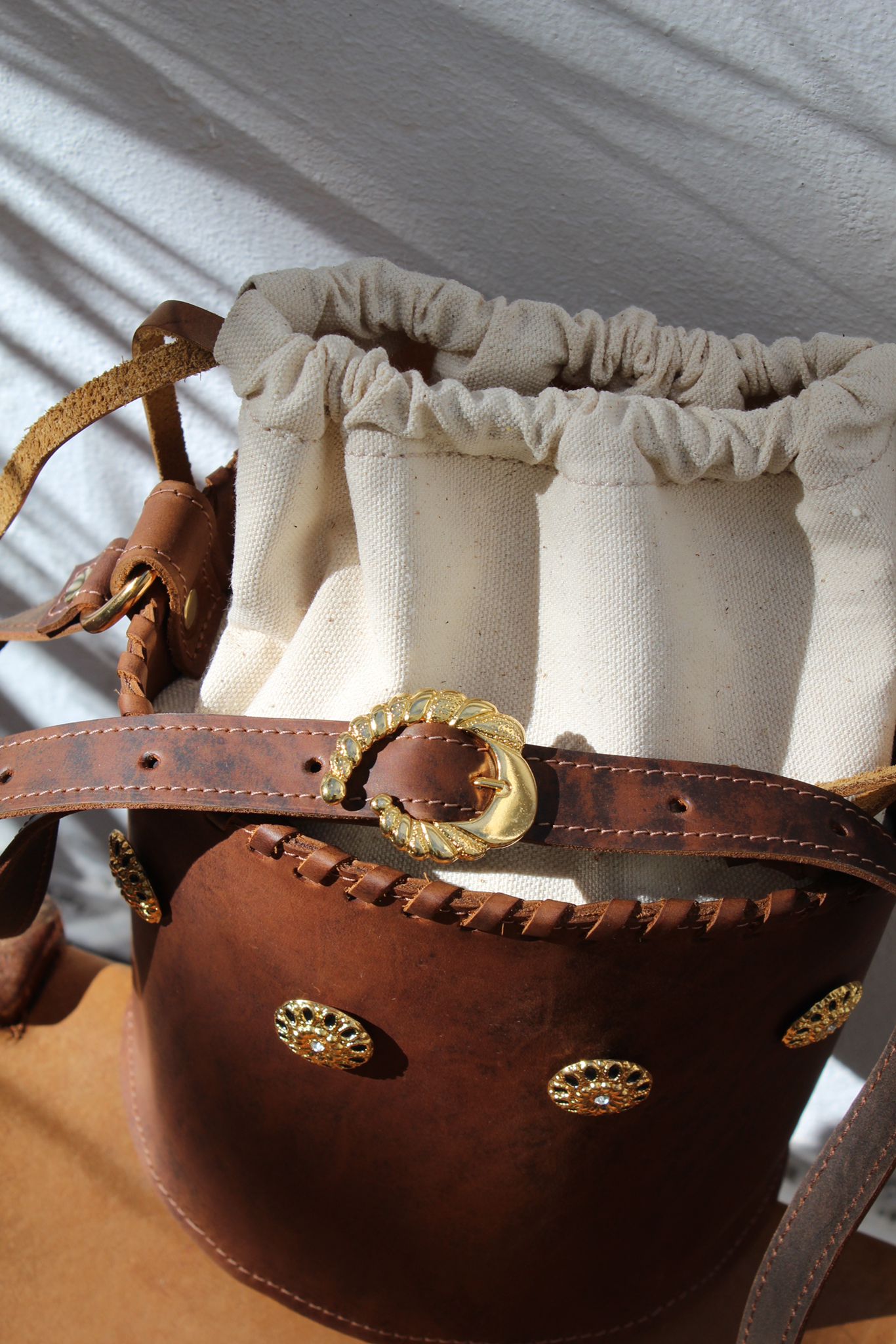 Bee Bucket Bag -  Golden details