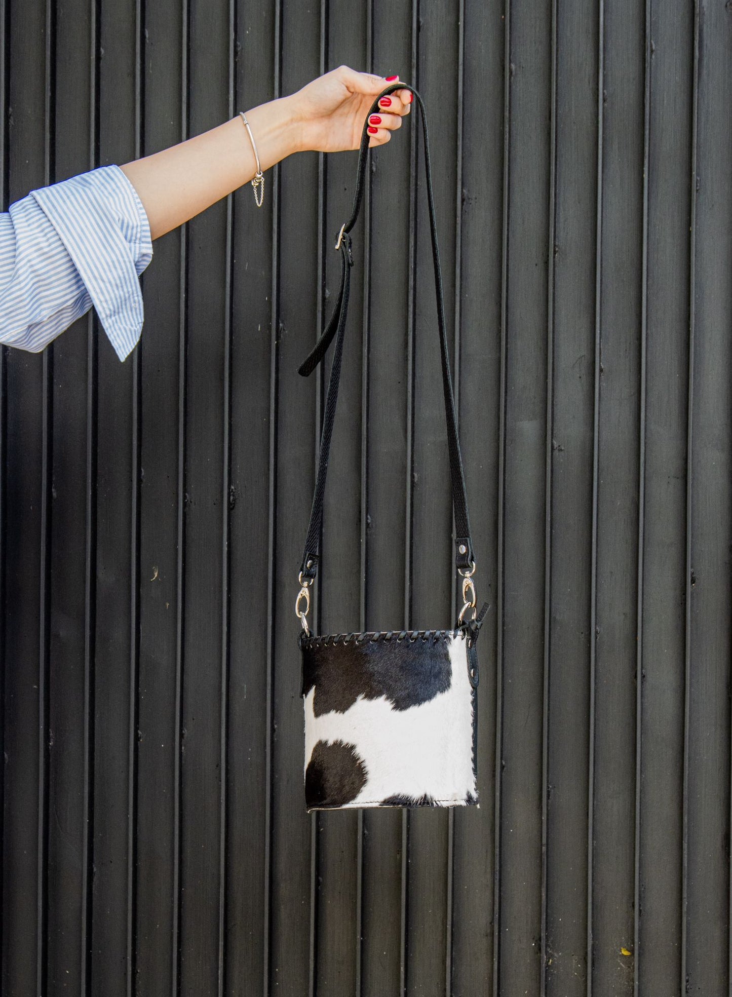 Bee Bucket Bag -  Black&White